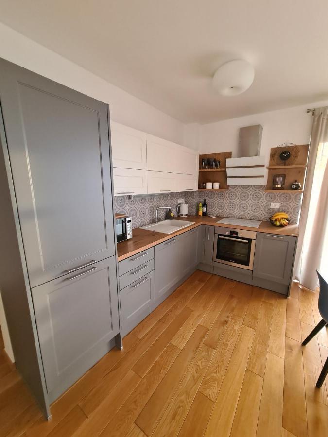 Mariposa Makarska 83M2 New Apartment With Garage Екстериор снимка